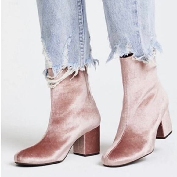 Free People Cecile Velvet Ankle Heel Boots Rose Pink EUC Women’s Size 8.5